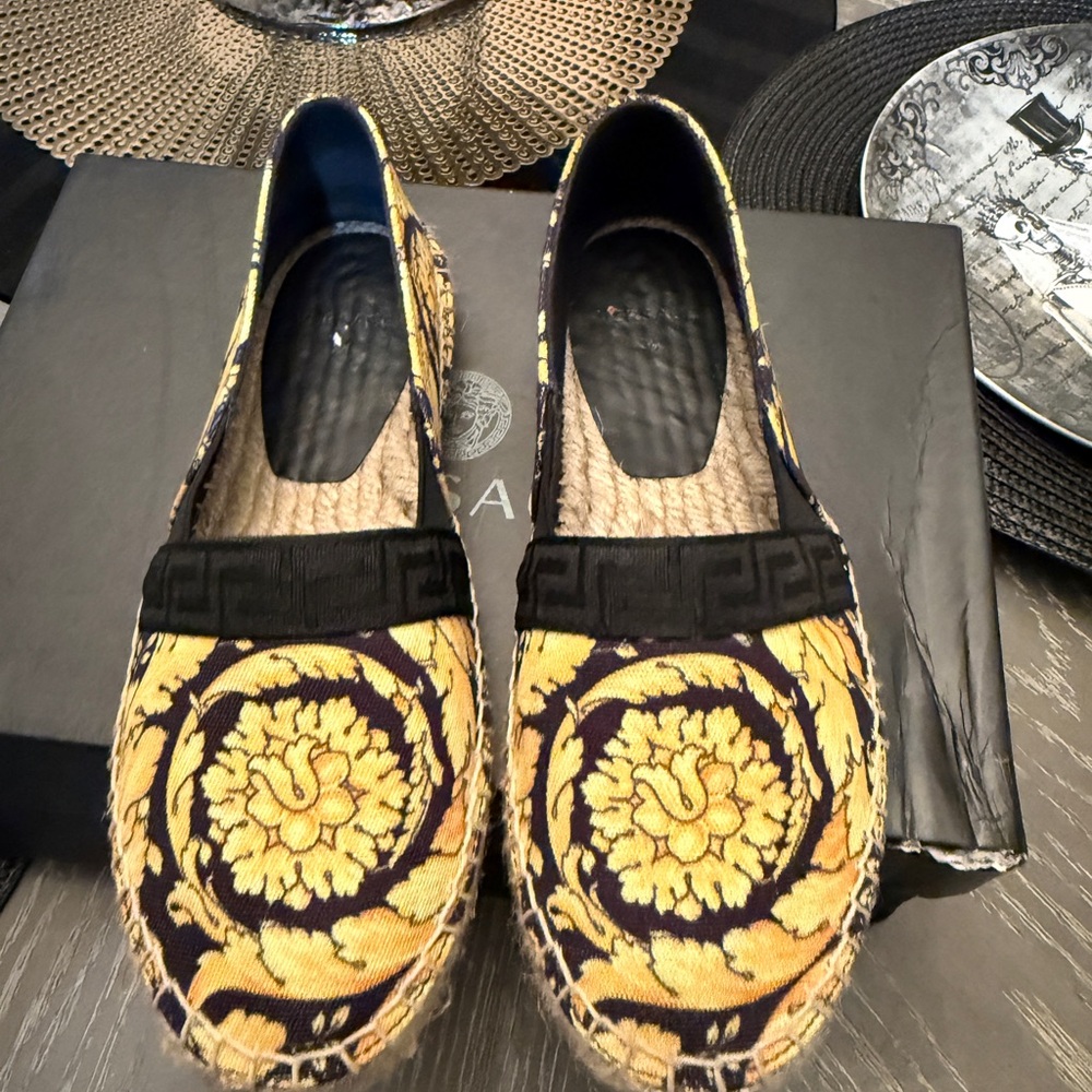 Versace Yellow And Black Patterned Espadrilles - image 8